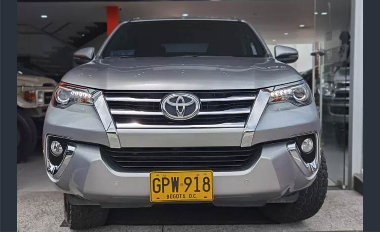 Toyota Fortuner 2.7l Mid