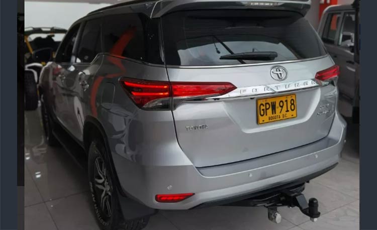 Toyota Fortuner 2.7l Mid