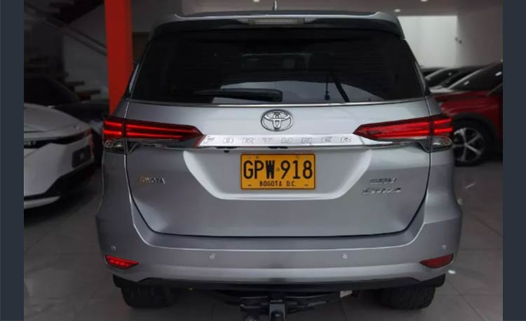 Toyota Fortuner 2.7l Mid