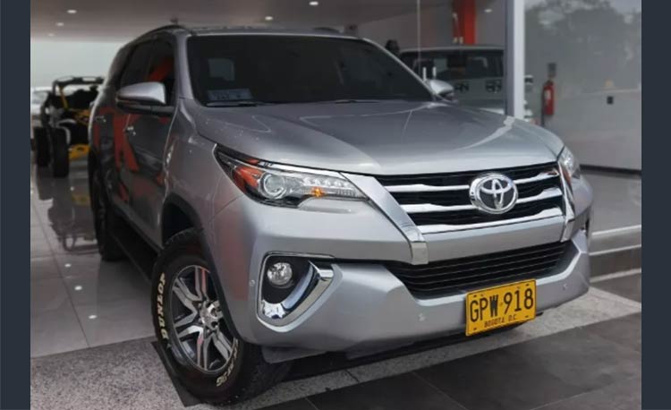 Toyota Fortuner 2.7l Mid
