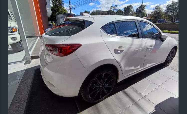 Mazda 3 2.0 Sport Touring
