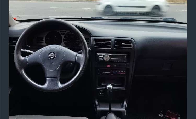 Nissan Sentra 1.6 B13