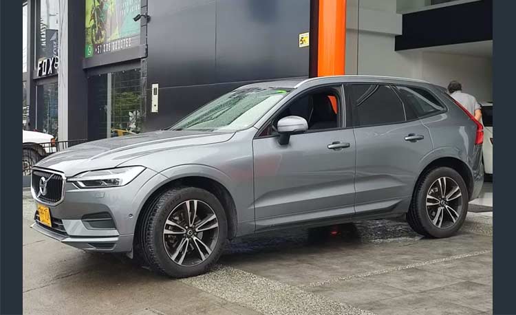 Volvo XC60 2.0 T5 Awd Momentum