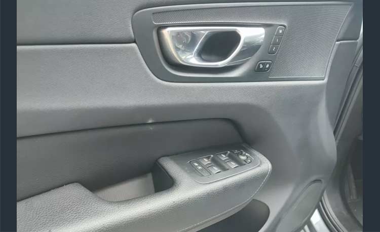 Volvo XC60 2.0 T5 Awd Momentum