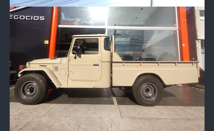 Toyota Land Cruiser 4.2 Fj45