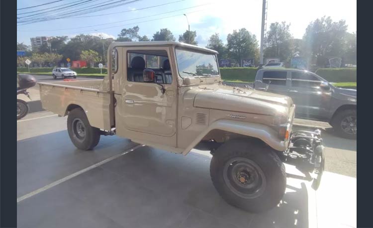 Toyota Land Cruiser 4.2 Fj45