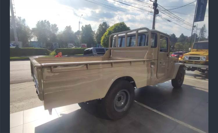 Toyota Land Cruiser 4.2 Fj45