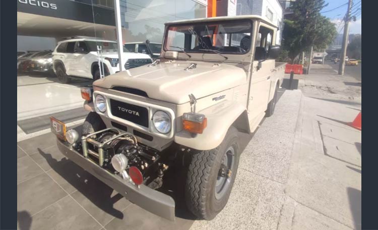 Toyota Land Cruiser 4.2 Fj45
