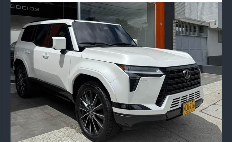 Lexus GX 550 Premium +