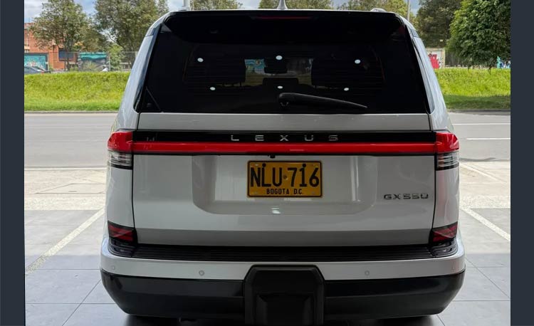 Lexus GX 550 Premium +