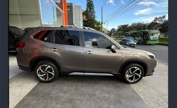 Subaru Cross Trek 2.0 Limited Hybrid