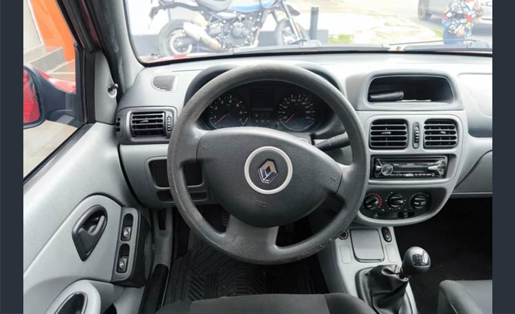 Renault CLIO STYLE 1.2 Night & Day