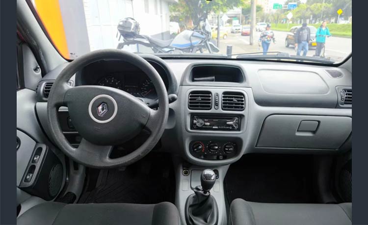 Renault CLIO STYLE 1.2 Night & Day
