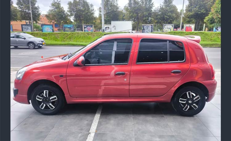 Renault CLIO STYLE 1.2 Night & Day