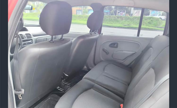 Renault CLIO STYLE 1.2 Night & Day