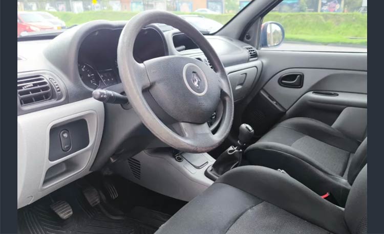 Renault CLIO STYLE 1.2 Night & Day