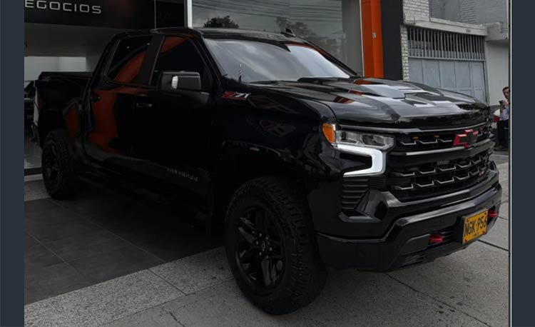 Chevrolet Silverado 5.3 Z71 4X4 At