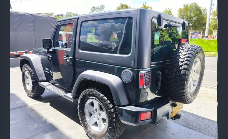 Jeep Wrangler 3.8 Sport