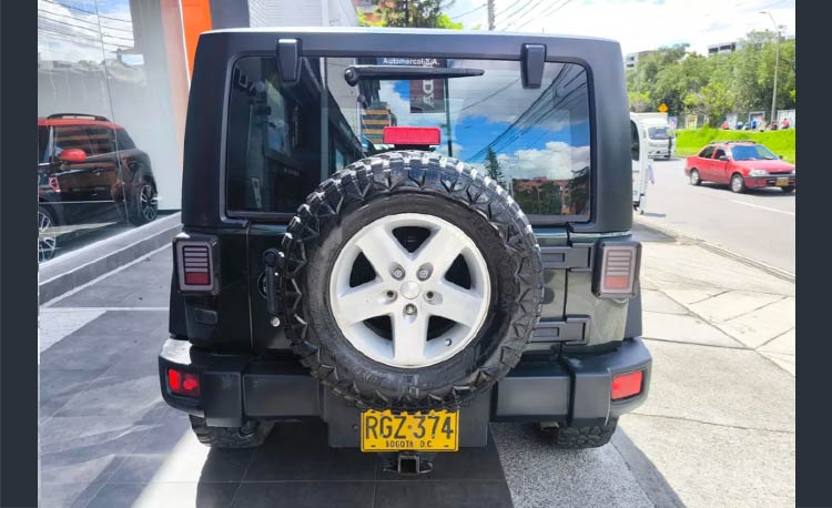 Jeep Wrangler 3.8 Sport