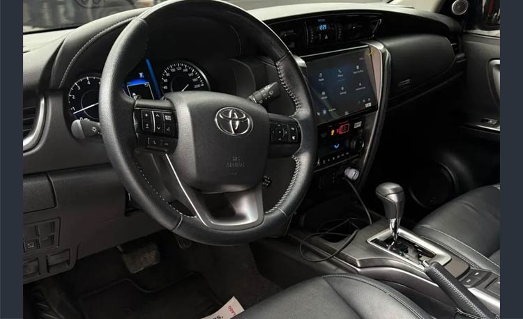 Toyota Fortuner 2.7 Srv Street Aut