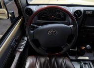 Toyota Land Cruiser 76