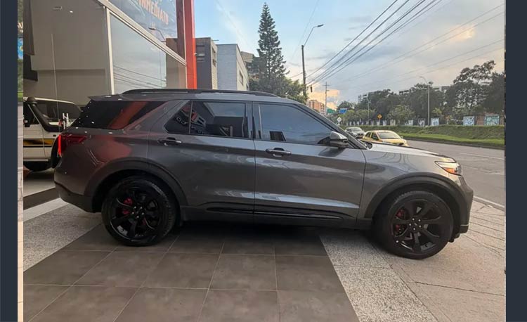 Ford Explorer St 2022