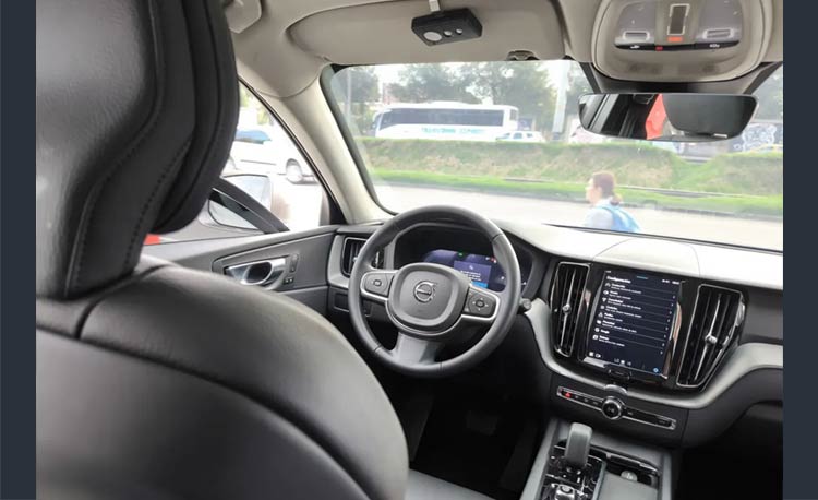 Volvo XC60 2.0 T8 Plus