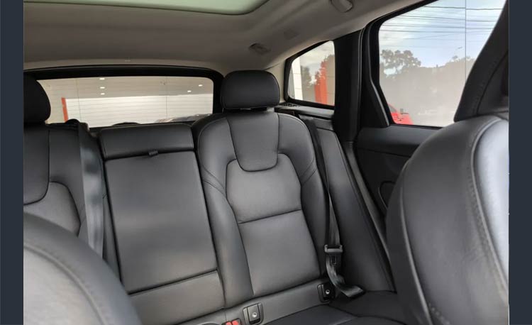 Volvo XC60 2.0 T8 Plus