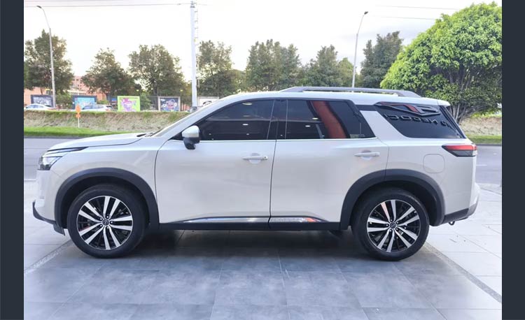 Nissan Pathfinder 3.5 V6 Exclusive Awd At