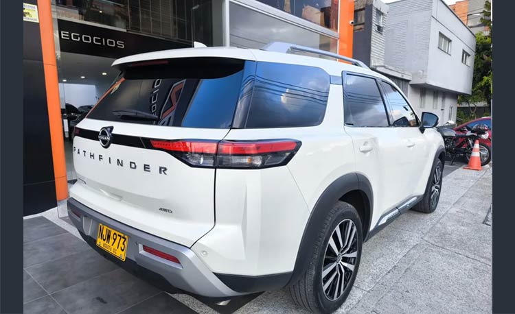 Nissan Pathfinder 3.5 V6 Exclusive Awd At