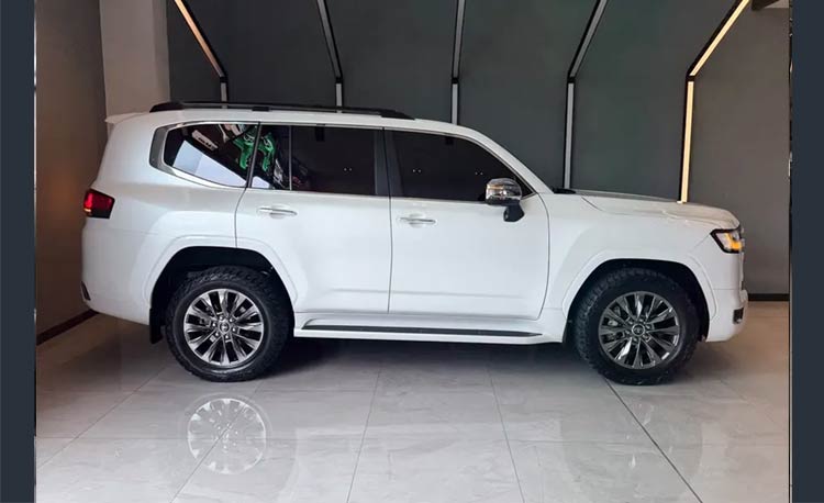 Toyota Land Cruiser 300 3.4 300 Zx