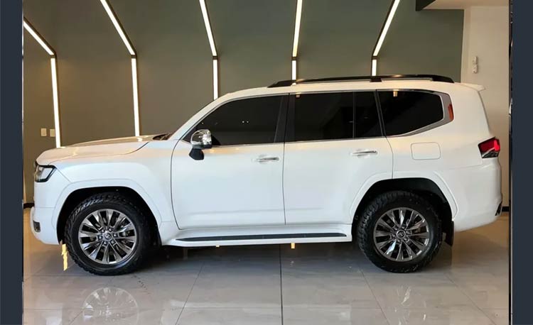 Toyota Land Cruiser 300 3.4 300 Zx