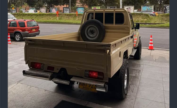 Toyota Land Cruiser Platon