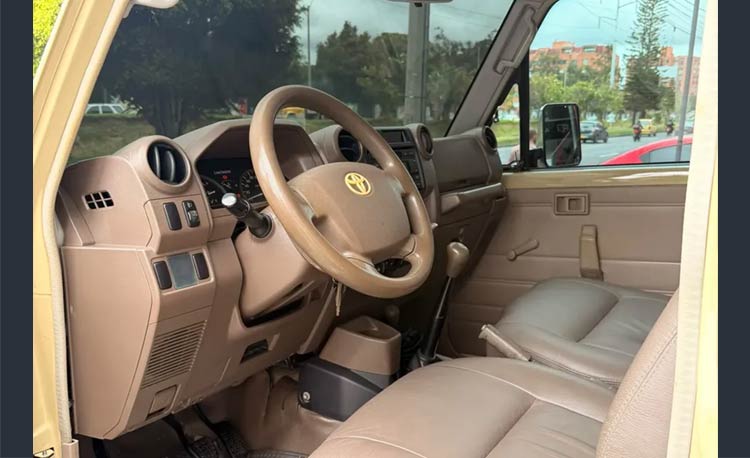 Toyota Land Cruiser Platon