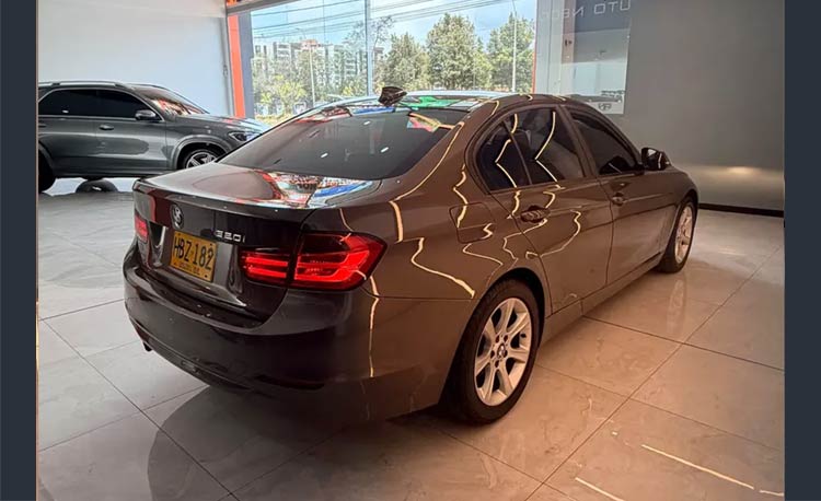 BMW Serie 3 2.0 320i E90
