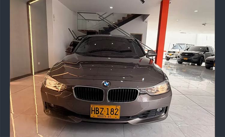 BMW Serie 3 2.0 320i E90