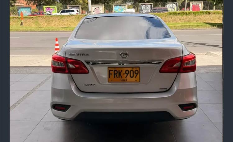 Nissan Sentra 1.8 B17 Fl Sense