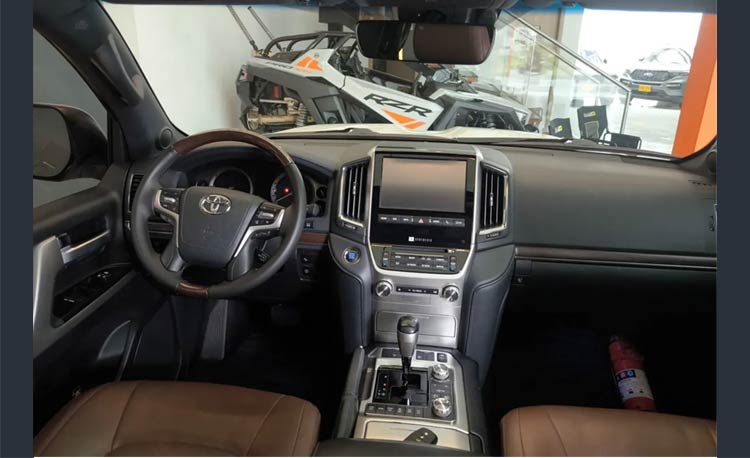 Toyota Land cruiser lc200 5.7L Fl