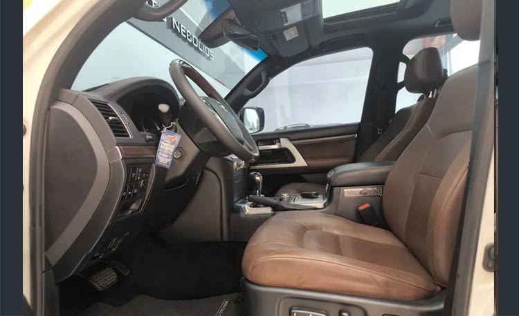 Toyota Land cruiser lc200 5.7L Fl