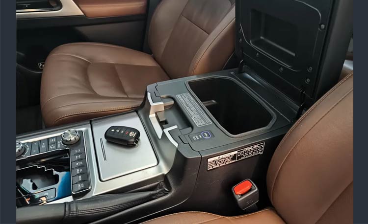 Toyota Land cruiser lc200 5.7L Fl